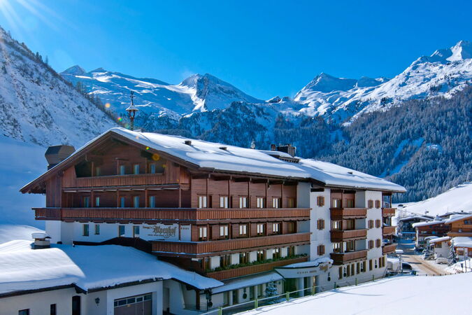 Aussenansicht_ALPENHOF-&copy;AlbinNiederstrasser-9