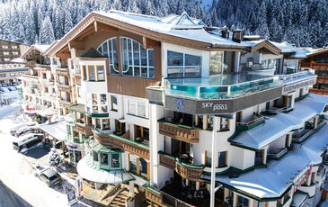 Hotel mit skypool